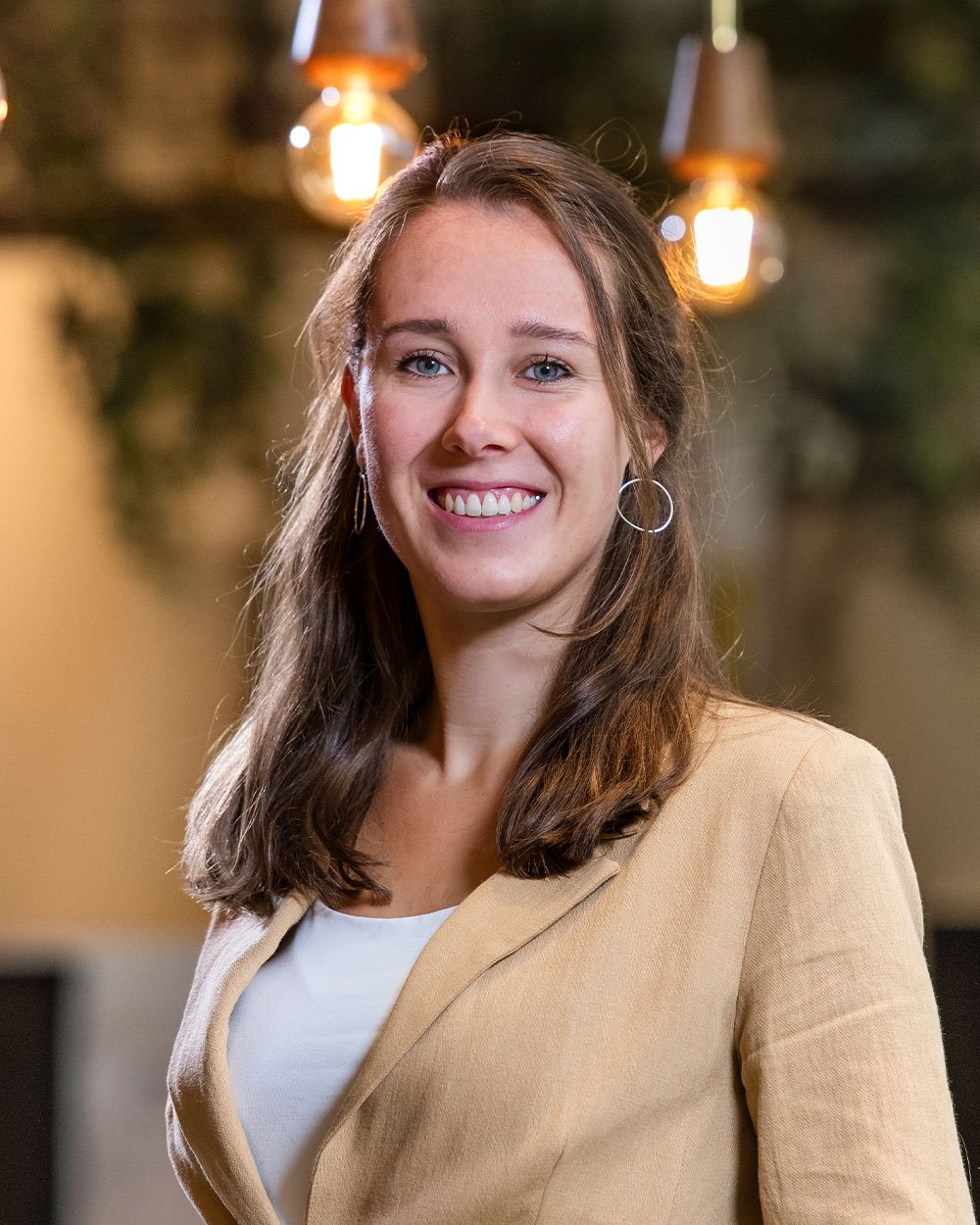 ELLES_PORTRET_1000x1250_Website