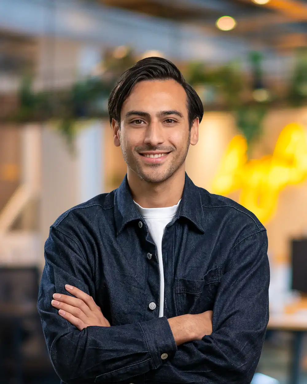 PORTRET_1000x1250_Website-Remon